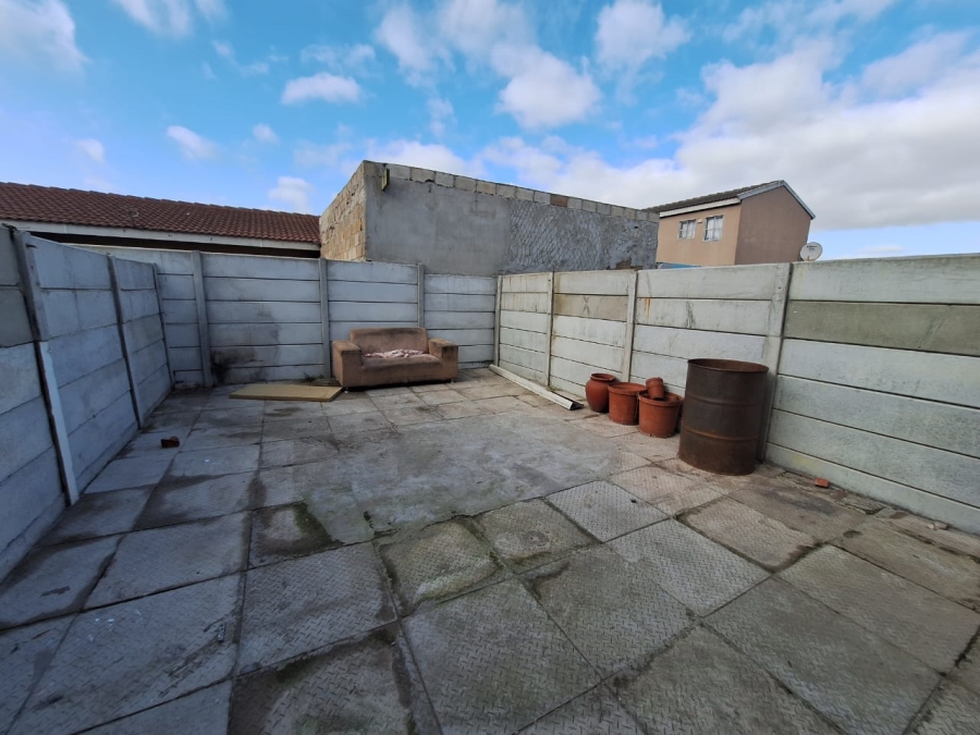 2 Bedroom Property for Sale in Pelican Park Western Cape